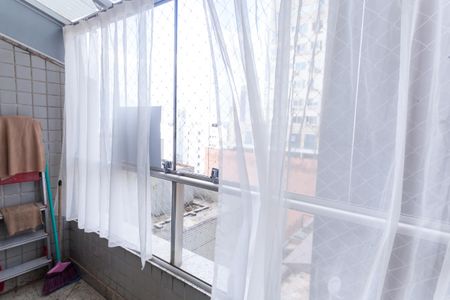 Apartamento para alugar com 107m², 2 quartos e 2 vagasVaranda quarto 1