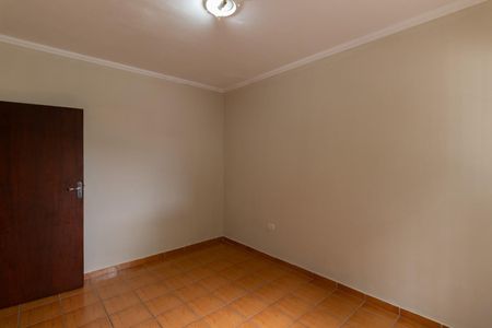 Casa à venda com 180m², 4 quartos e 5 vagas Casa à venda com 180m², 4 quartos e 5 vagasQuarto 2