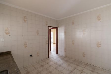 Casa à venda com 180m², 4 quartos e 5 vagas Casa à venda com 180m², 4 quartos e 5 vagasCozinha