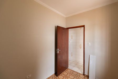 Casa à venda com 180m², 4 quartos e 5 vagas Casa à venda com 180m², 4 quartos e 5 vagasQuarto 4