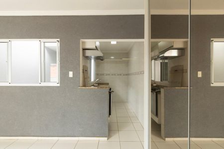 Casa para alugar com 300m², 3 quartos e 3 vagasCozinha 