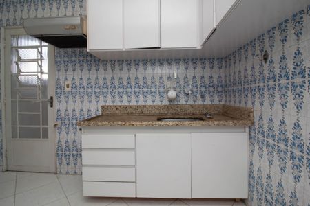 Apartamento à venda com 100m², 2 quartos e 1 vagaCozinha