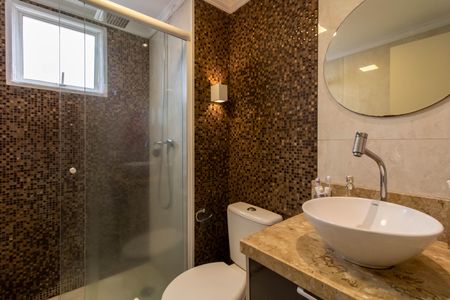 Apartamento à venda com 42m², 2 quartos e 1 vaga Apartamento à venda com 42m², 2 quartos e 1 vagaBanheiro