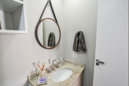 Apartamento à venda com 83m², 3 quartos e 2 vagasBanheiro Social