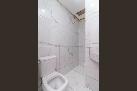 Casa à venda com 66m², 2 quartos e 1 vagaBanheiro da Suíte