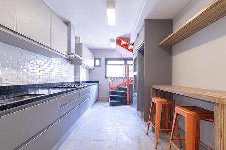 Apartamento à venda com 284m², 3 quartos e 3 vagas Apartamento à venda com 284m², 3 quartos e 3 vagasCozinha