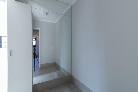 Apartamento à venda com 284m², 3 quartos e 3 vagas Apartamento à venda com 284m², 3 quartos e 3 vagasSala privativa