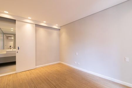 Apartamento à venda com 284m², 3 quartos e 3 vagas Apartamento à venda com 284m², 3 quartos e 3 vagasQuarto Suíte