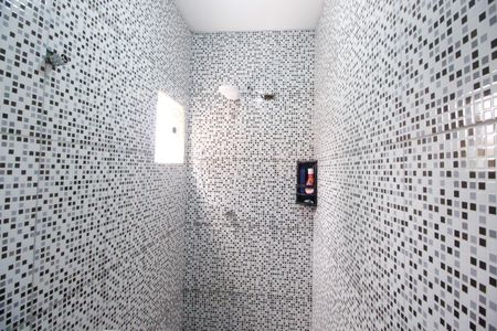 Casa à venda com 70m², 2 quartos e sem vagaBanheiro da Suíte