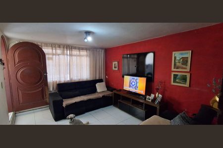 Casa à venda com 250m², 3 quartos e 2 vagas Casa à venda com 250m², 3 quartos e 2 vagasSala