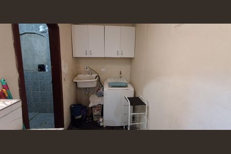 Casa à venda com 250m², 3 quartos e 2 vagas Casa à venda com 250m², 3 quartos e 2 vagasÁrea de Serviço