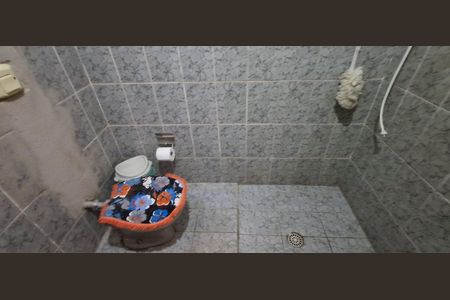 Casa à venda com 250m², 3 quartos e 2 vagas Casa à venda com 250m², 3 quartos e 2 vagasBanheiro Social