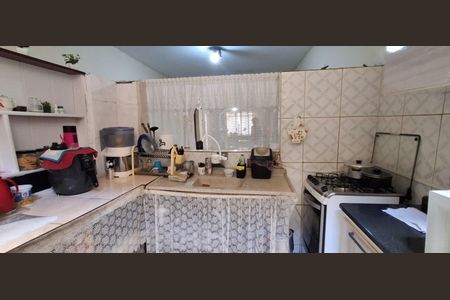 Casa à venda com 250m², 3 quartos e 2 vagas Casa à venda com 250m², 3 quartos e 2 vagasCozinha