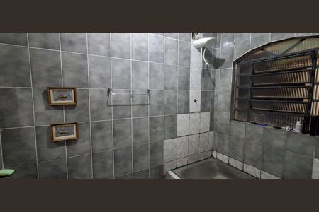 Casa à venda com 250m², 3 quartos e 2 vagas Casa à venda com 250m², 3 quartos e 2 vagasBanheiro Suíte