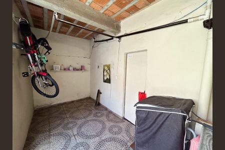 Casa à venda com 200m², 2 quartos e 4 vagas Casa à venda com 200m², 2 quartos e 4 vagasLavanderia