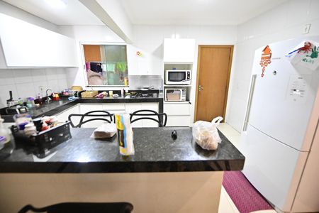 Casa para alugar com 3 quartos, 200m² em Residencial Center Ville, Goiânia