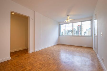 Apartamento à venda com 82m², 2 quartos e 1 vaga Apartamento à venda com 82m², 2 quartos e 1 vagaSala