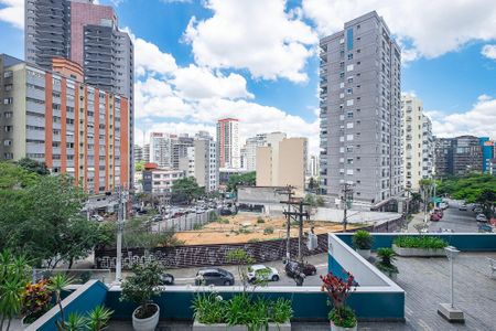 Apartamento à venda com 82m², 2 quartos e 1 vaga Apartamento à venda com 82m², 2 quartos e 1 vagaSala - VIsta