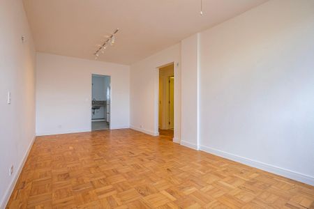 Apartamento à venda com 82m², 2 quartos e 1 vaga Apartamento à venda com 82m², 2 quartos e 1 vagaSala
