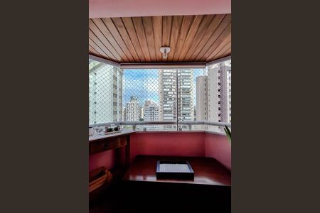 Apartamento à venda com 56m², 2 quartos e 1 vaga Apartamento à venda com 56m², 2 quartos e 1 vagaVaranda