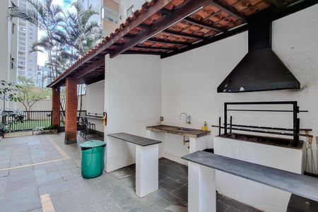 Apartamento à venda com 56m², 2 quartos e 1 vaga Apartamento à venda com 56m², 2 quartos e 1 vagaÁrea comum - Churrasqueira