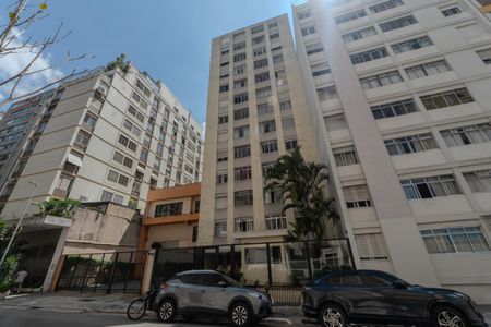 Apartamento à venda com 58m², 1 quarto e 1 vaga Apartamento à venda com 58m², 1 quarto e 1 vagaFachada