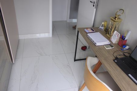 Apartamento para alugar com 89m², 2 quartos e 2 vagasQuarto