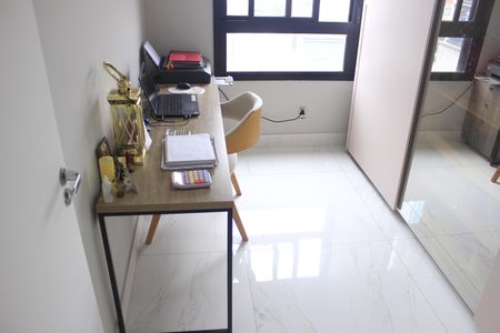 Apartamento para alugar com 89m², 2 quartos e 2 vagasQuarto