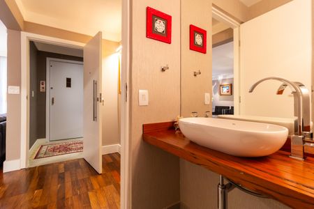 Apartamento à venda com 145m², 3 quartos e 1 vaga Apartamento à venda com 145m², 3 quartos e 1 vagaLavabo