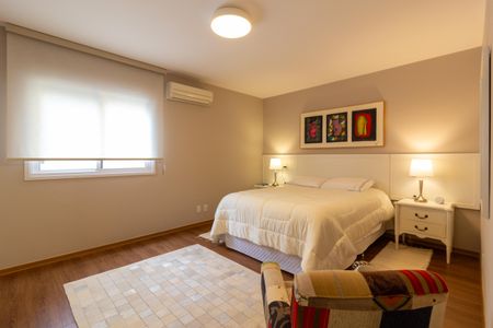 Apartamento à venda com 145m², 3 quartos e 1 vaga Apartamento à venda com 145m², 3 quartos e 1 vagaSuíte