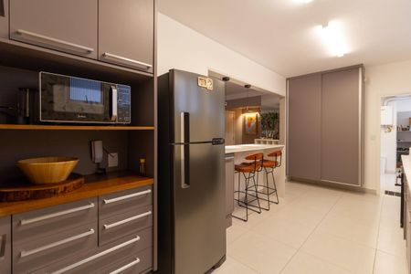 Apartamento à venda com 145m², 3 quartos e 1 vaga Apartamento à venda com 145m², 3 quartos e 1 vagaCozinha