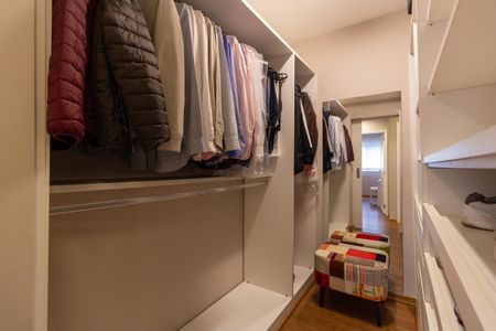 Apartamento à venda com 145m², 3 quartos e 1 vaga Apartamento à venda com 145m², 3 quartos e 1 vagaCloset