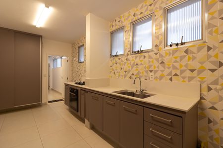 Apartamento à venda com 145m², 3 quartos e 1 vaga Apartamento à venda com 145m², 3 quartos e 1 vagaCozinha