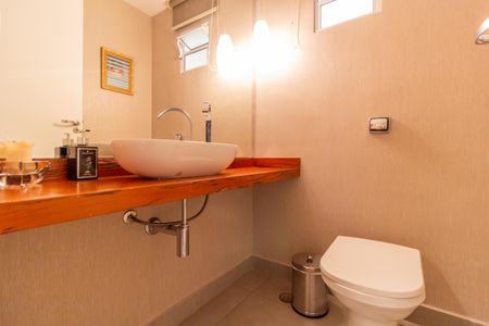 Apartamento à venda com 145m², 3 quartos e 1 vaga Apartamento à venda com 145m², 3 quartos e 1 vagaLavabo