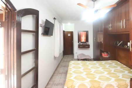 Casa à venda com 150m², 4 quartos e 2 vagas Casa à venda com 150m², 4 quartos e 2 vagasSuite