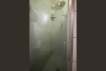 Casa à venda com 150m², 4 quartos e 2 vagas Casa à venda com 150m², 4 quartos e 2 vagasBanheiro da Suite