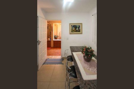 Casa à venda com 150m², 4 quartos e 2 vagas Casa à venda com 150m², 4 quartos e 2 vagasSala de Jantar