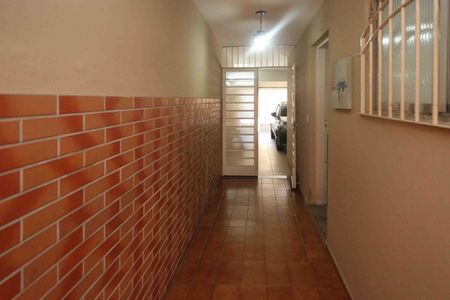 Casa à venda com 150m², 4 quartos e 2 vagas Casa à venda com 150m², 4 quartos e 2 vagasCorredor Lateral