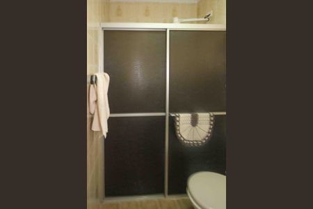 Casa à venda com 150m², 4 quartos e 2 vagas Casa à venda com 150m², 4 quartos e 2 vagasBanheiro Social