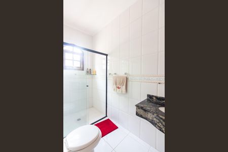 Casa à venda com 397m², 5 quartos e 4 vagasBanheiro 1