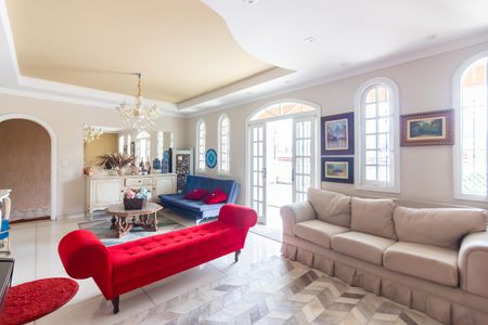 Sala  de casa à venda com 5 quartos, 397m² em Jardim das Flores, Osasco