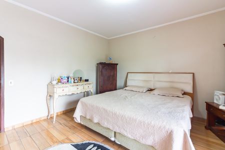 Casa à venda com 397m², 5 quartos e 4 vagasSuíte 2