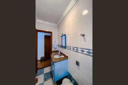 Casa à venda com 300m², 4 quartos e 4 vagas Casa à venda com 300m², 4 quartos e 4 vagasBanheiro da Suíte