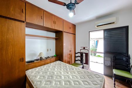 Casa à venda com 300m², 4 quartos e 4 vagas Casa à venda com 300m², 4 quartos e 4 vagasQuarto 3