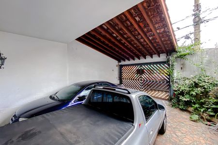 Casa à venda com 300m², 4 quartos e 4 vagas Casa à venda com 300m², 4 quartos e 4 vagasGaragem
