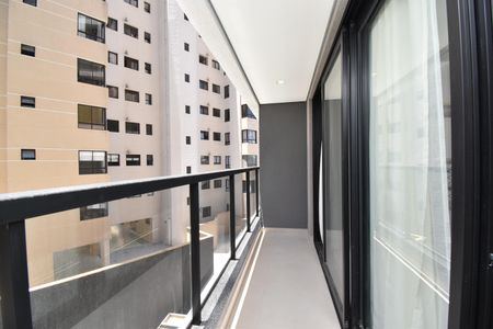 Sacada do Studio de kitnet/studio para alugar com 1 quarto, 33m² em Cristo Rei, Curitiba