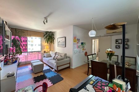 Apartamento à venda com 3 quartos, 110m² em Copacabana, Rio de Janeiro