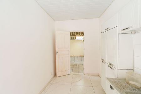 Casa para alugar com 130m², 2 quartos e 2 vagasCOZINHA