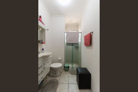 Casa à venda com 125m², 3 quartos e 1 vaga Casa à venda com 125m², 3 quartos e 1 vagaBanheiro