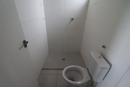 Apartamento para alugar com 56m², 2 quartos e 1 vaga Apartamento para alugar com 56m², 2 quartos e 1 vagaBanheiro da Suíte